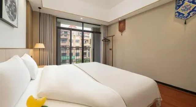 Семейный люкс с 2 комнатами Meeteem Boutique Hotel