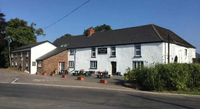 Thelbridge Cross Inn, Prenota Hotel Witheridge Devon