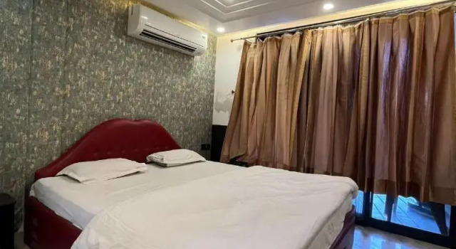 Orsom Stay Delhi, Забронировать Отель Отели Нью-Дели с парковкой, Парковка