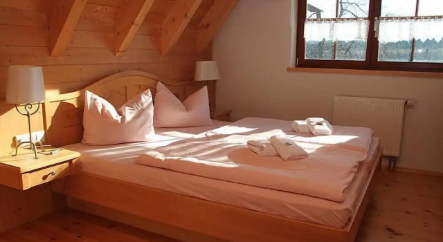 Апартаменты Ferienanlage Zum Silberstollen 2 Häuser am Berg Polderhof und Weißeritzhütte