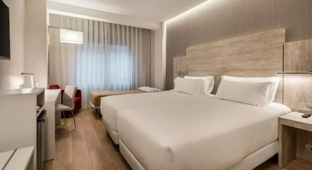 Двухместный номер Superior NH Madrid Chamberí