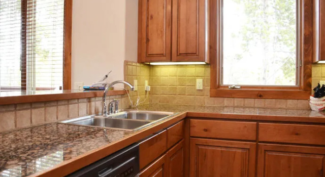 Saddlewood by Ski Village Resorts, Rezerwuj Hotel Hotele w Vail Ski z parkingiem, Parking