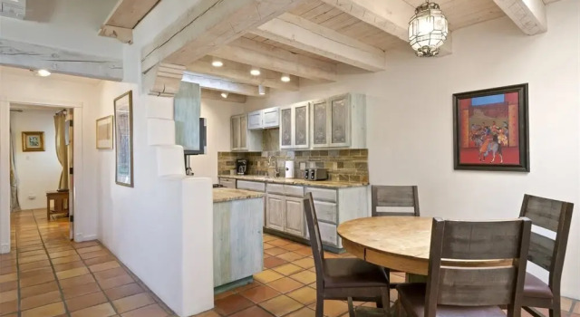 Wisteria - Delightful Updated Family Home, Seven Blocks to the Plaza, Varaa Lomakoti Santa Fe New Mexico