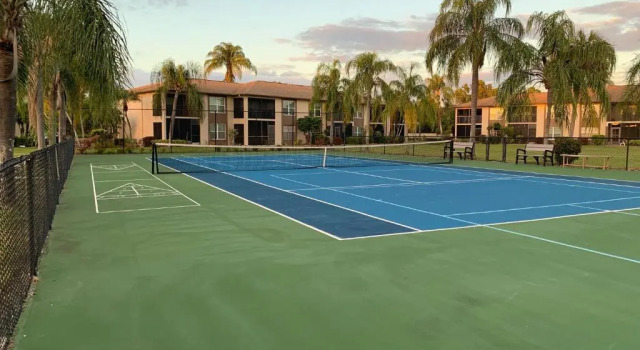 Апартаменты 1st floor, Davis Lake View Condo, Minutes to Sanibel