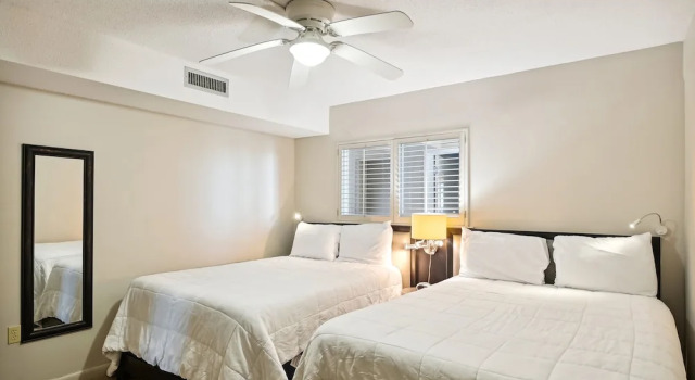 Destin On The Gulf 304 2 Bedroom Condo by RedAwning, Varaa Huoneisto Destin Emerald Coast