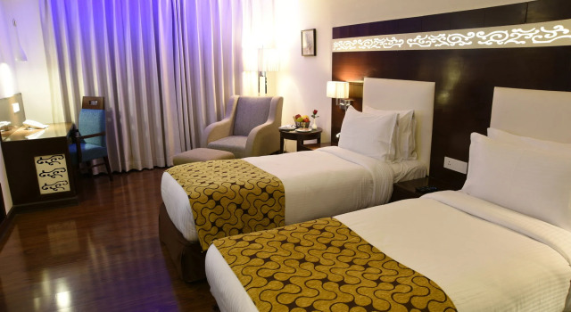 Souvenir Premier Hotel