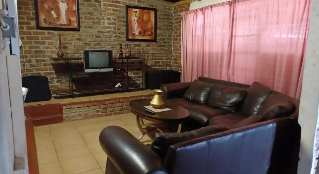 KHAYA LANGA Guest House & Contractors Accommodation, Забронировать Гостевой дом Недорогие отели Mhala, недорого