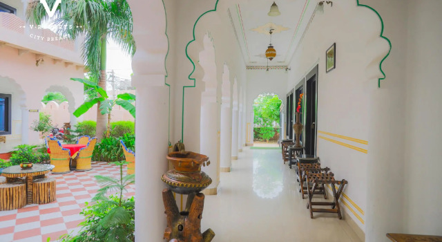 Hotel Kiran Vilas Palace
