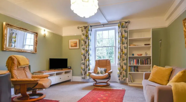 Flat 3, St Agnes House, Забронировать Отель Отели Лайм-Риджис с парковкой, рядом с Пляж Монмут, Парковка