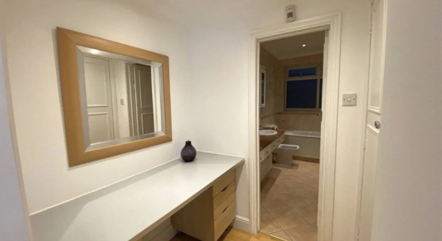 Immaculate 4-bed Apartment Opposite Hyde Park W2