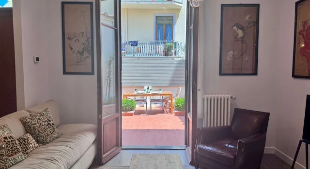 Favorite in Florence Near Duomo two Terraces Double Pleasure, Забронировать Отель Дуомо Флоренция, рядом с Дом Буонаротти