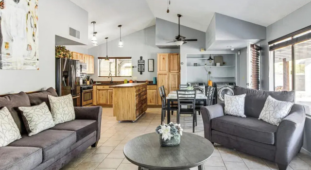 8 Mi to Linda Vista Trail: Tucson Home w/ Patio, Prenota Casa vacanze Tucson Arizona