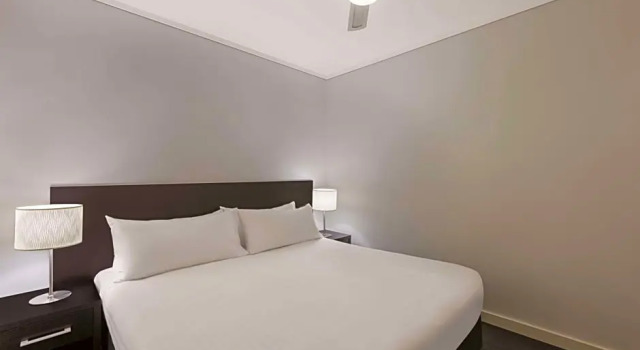 Двухместные апартаменты с 3 комнатами Adina Apartment Hotel Perth Barrack Plaza