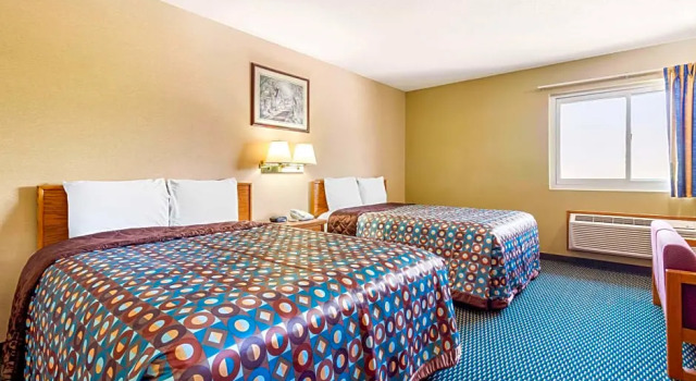 Шестиместный люкс Rodeway Inn Blair