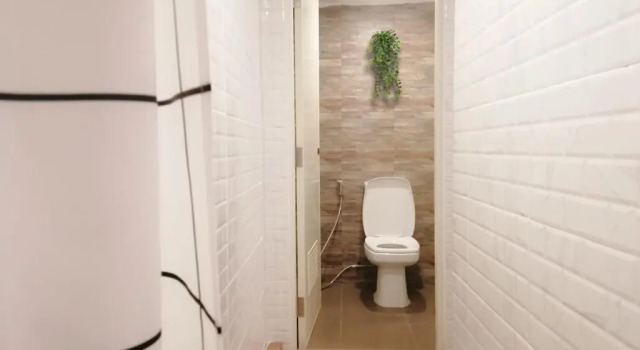 Четырёхместный номер Standard White House Hostel