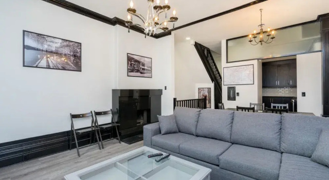 Applewood Suites - the Trinity Loft, Varaa Hotelli Toronto 