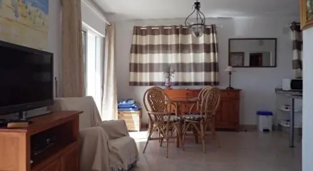 Acapulco Playa 7 Menyber, Забронировать Апартаменты/квартира Апартаменты Нерха, рядом с Церковь Эль-Сальвадор, Апартаменты/квартира