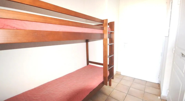 Studio in Ciboure, With Wonderful sea View, Shared Pool, Furnished Balcony - 300 m From the Beach