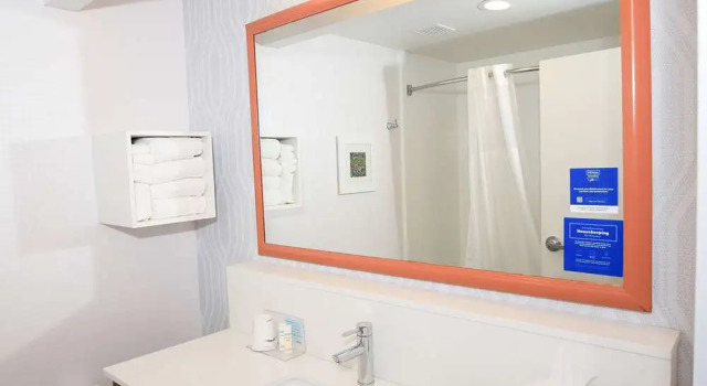 Люкс c 1 комнатой Hampton Inn Bordentown