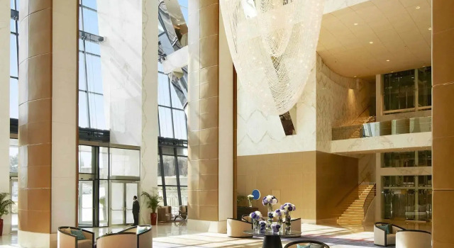 Отель Fairmont Baku at the Flame Towers