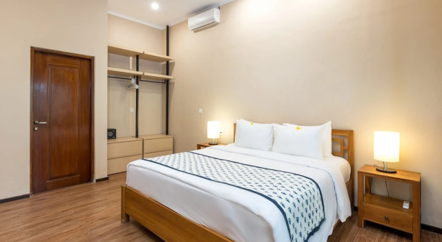 Kerta Mani Canggu, Book Villa Hotels in Tibubeneng with a Pool, Swimming Pool