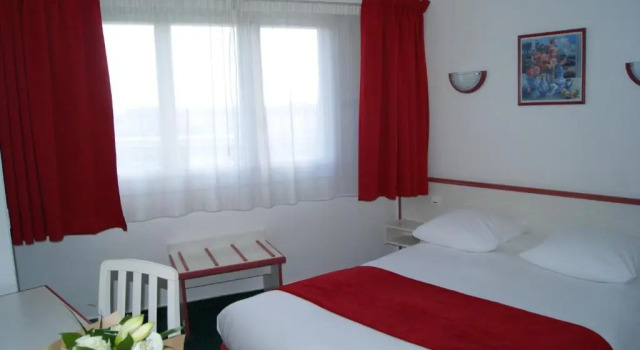 Двухместный номер Standard Hôtel Suzane