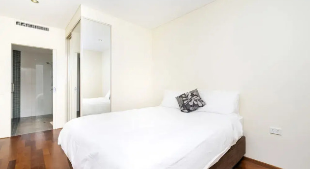 Апартаменты с 2 комнатами Luxury Modern Double Ensuite Apartment