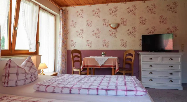Landgasthof Zum Schwarzen Grat, Rezervați Hotel Isny im Allgaeu Baden-Württemberg