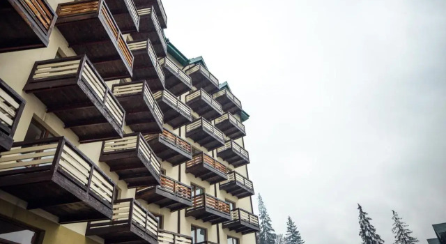 APART HOTEL Lift №1, Забронировать Отель Буковель Буковель лыжный курорт, рядом с Горнолыжный подъемник Витяг R2