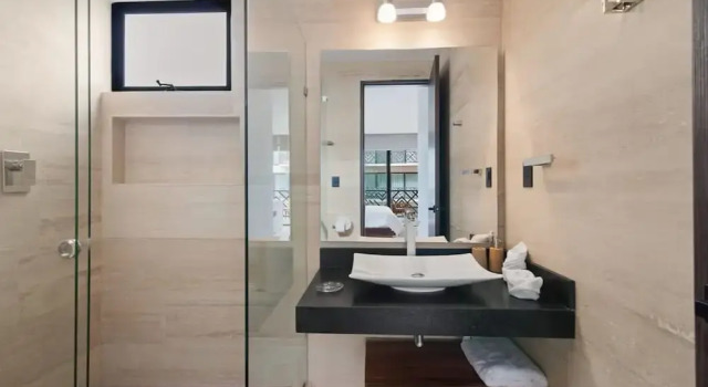 2 BR Apartment With Spacious Loft Close From Beach Zone, Rezervasyon Daire Tulum havuzlu oteller, Yüzme Havuzu