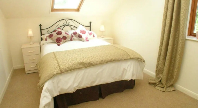 Falstaff Cottage, NEW HOT TUB, Sleeps up to 5, Stratford upon Avon, Забронировать Дом для отпуска Виллы Уорикшир, Вилла