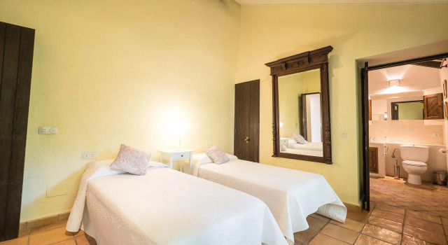 Villa Portol, Book Villa Sommerhuse i Portol, Hytte