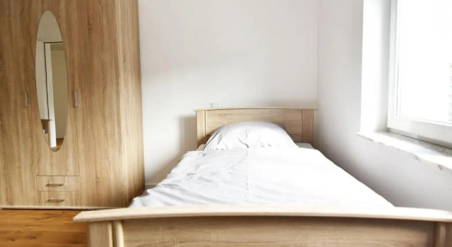 Moderne Ferienwohnung mit Sat-TV & WLAN, Забронировать Отель Леверкузен Северный Рейн-Вестфалия