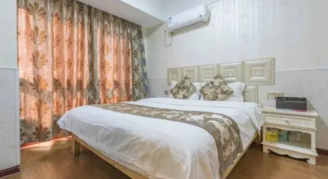 Люкс Deluxe Cixi Slow Time Hotel