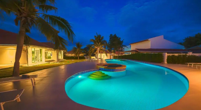 Вилла Amazing Private 6 Bedroom Pool Villa ED60