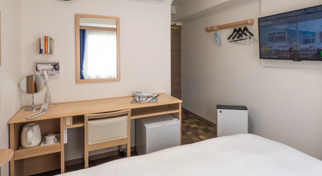 Номер Premium Toyoko Inn Yokohama-eki Nishi-guchi