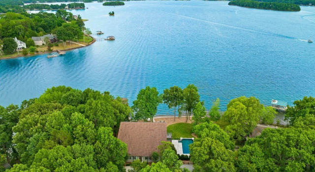 Коттедж Lake Norman Getaway