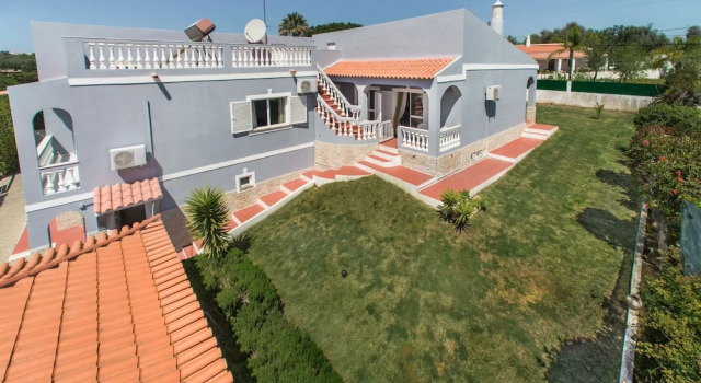 Villa Cadre - 5BR w Private Pool & Snooker Table, Rezervovat Vila Chaty v Algarve, Chalupa