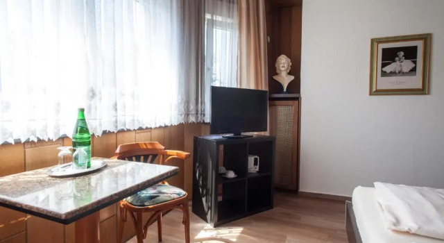 Номер Standard Hotel Nassauer Hof