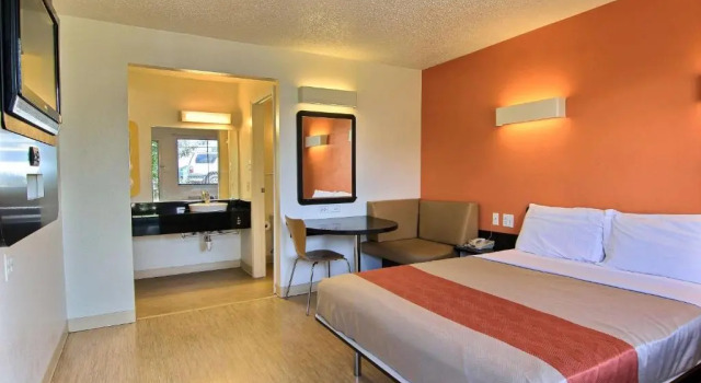 Двухместный номер Deluxe Motel 6-Austin, TX - North Central