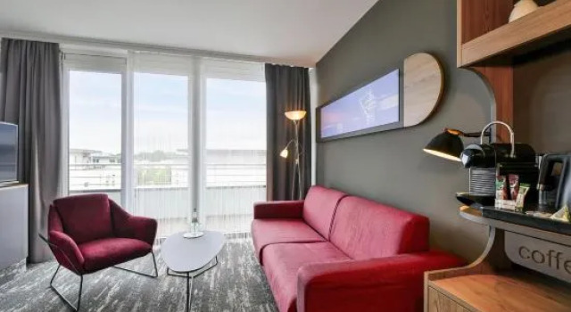 Люкс с балконом Best Western Plus Hotel Papenburg