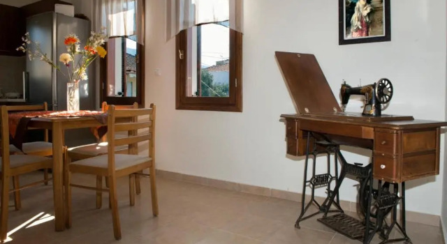 Stelios Apartments