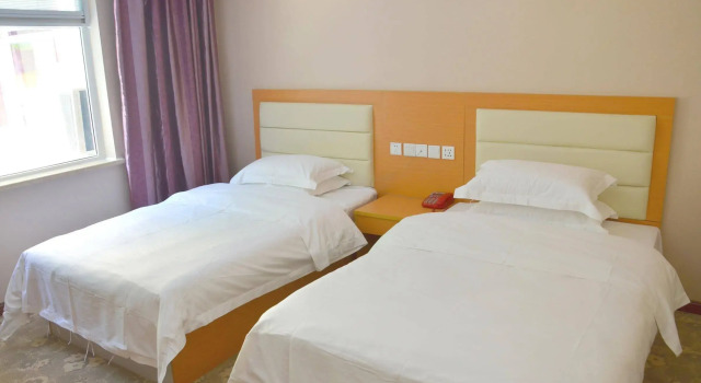 Jiuzhaigou Xianchi Hotel, Prenota Hotel Hotel a Ngawa con parcheggio, Parcheggio