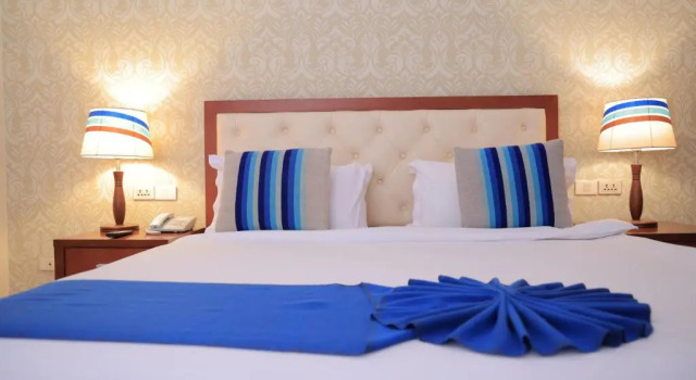 Двухместный номер Deluxe Tolip Olympia Hotel