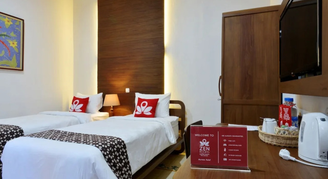 ZEN Premium Madukismo, Book Hotel Hotels in Sedayu with Parking, Parking