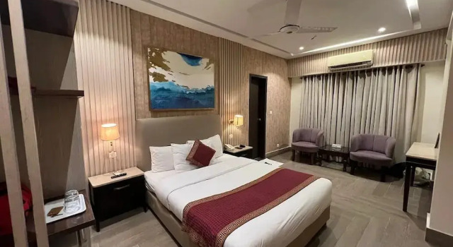 Двухместный номер Deluxe Sheltons Ambassador Hotel Blue Area