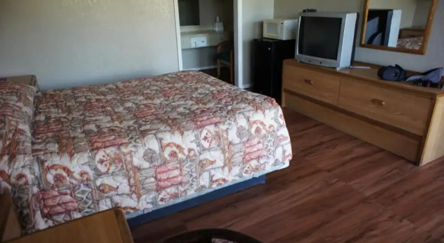 Economy huone Executive Inn & Suites