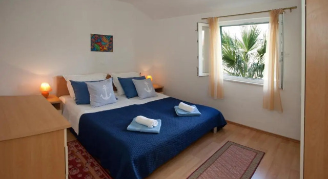 Apartment Firule Sandy Beach, Prenota Appartamento Splitska 