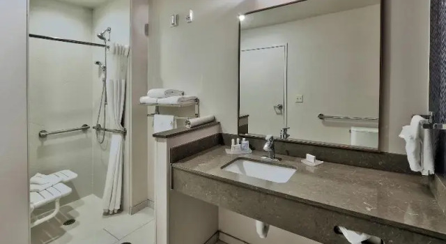 Четырёхместный люкс Fairfield Inn & Suites by Marriott Albuquerque North