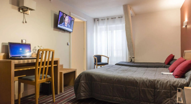 Hotel le Tivoli, Rezerwuj Hotel Vic-en-Bigorre Hautes-Pyrénées